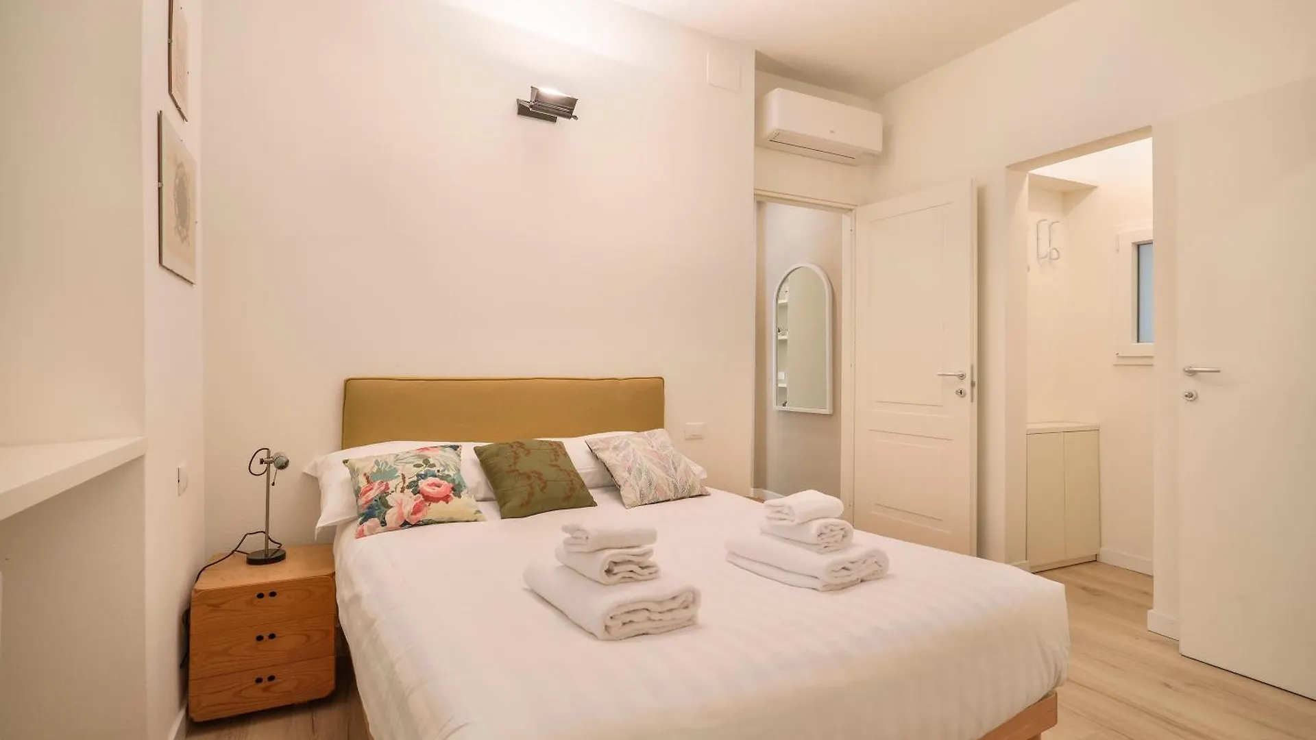 La Piccola Corte - Sweet Dreams In Florence Italy